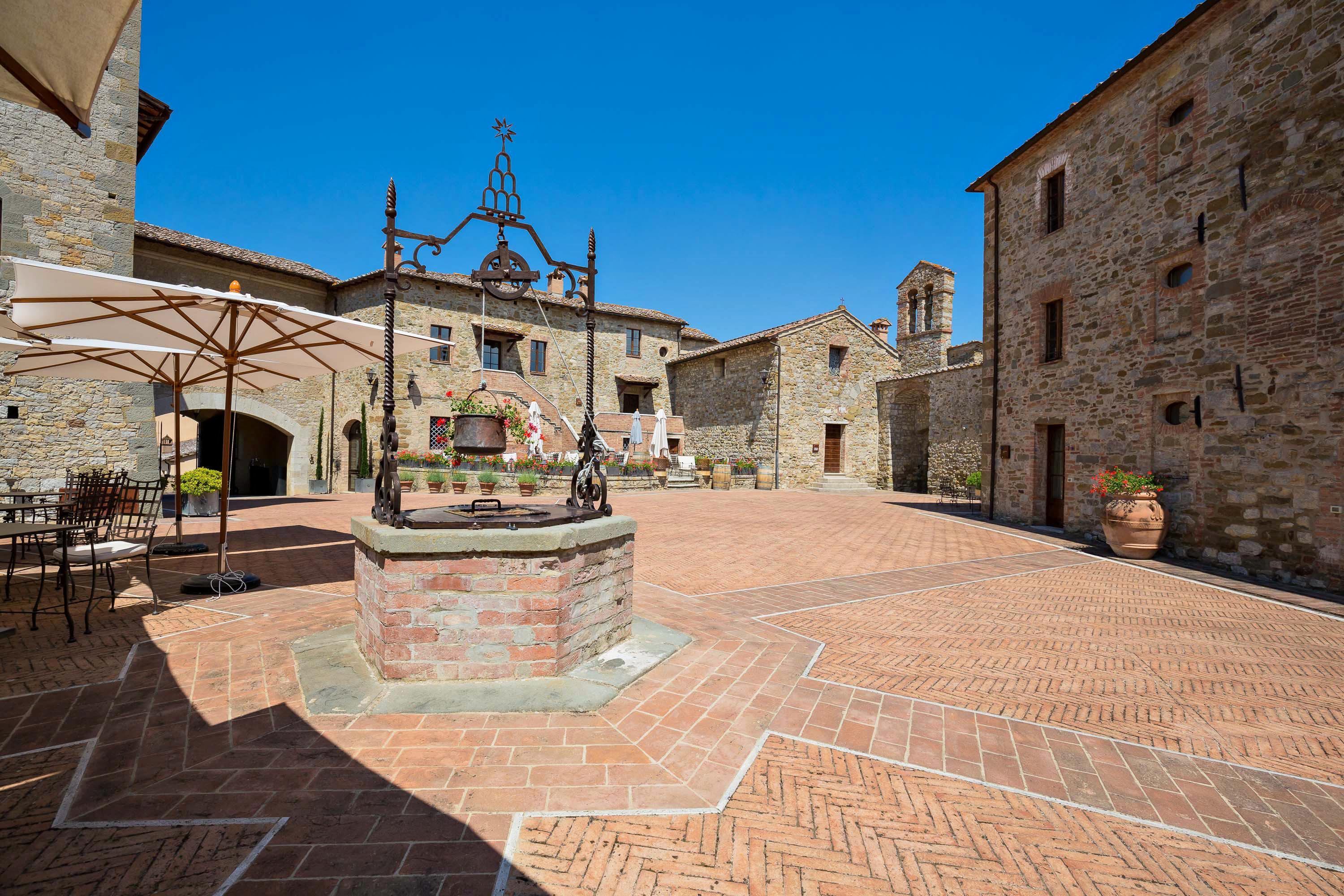 Castel Monastero - The Leading Hotels Of The World Castelnuovo Berardenga Zewnętrze zdjęcie